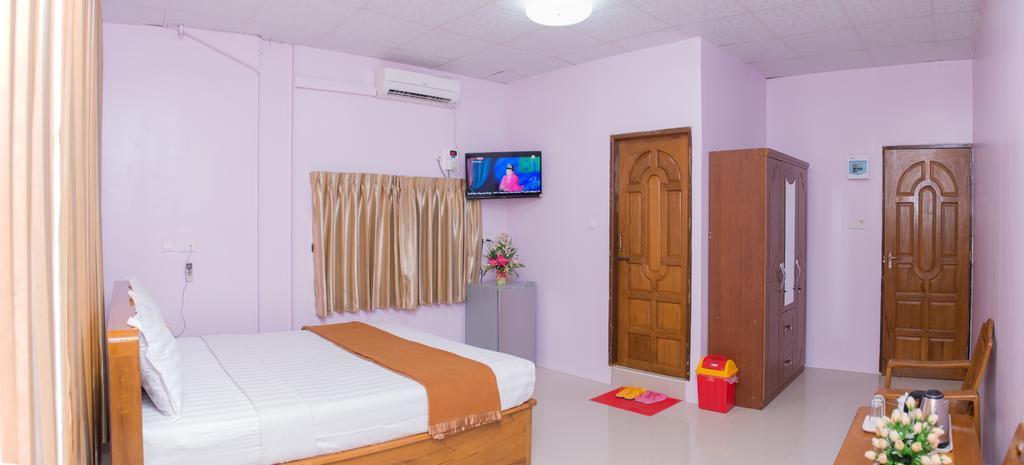 Aung Tha Pyay Hotel 3 Yangon Room photo
